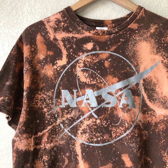 Upcycled bleach dye Nasa tee shirt L - Picture 2 of 5